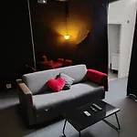 Instant Cinema-detente Et Romantisme *