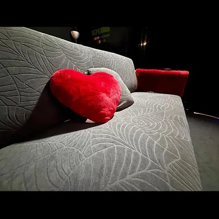 Appartamento Instant Cinéma-détente Et Romantisme Sedan