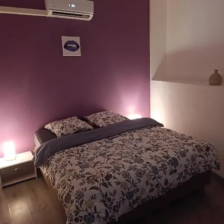 Instant Cinéma-détente Et Romantisme Sedan