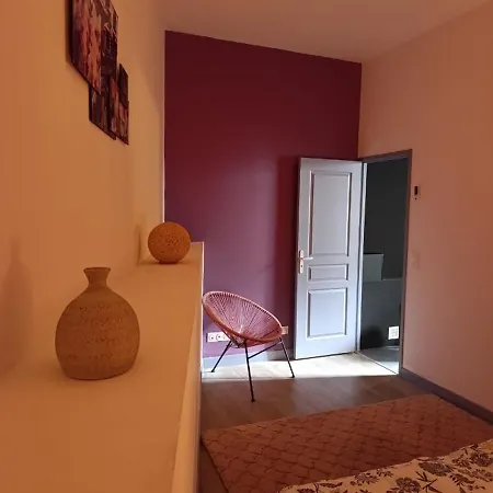 Instant Cinéma-détente Et Romantisme Sedan